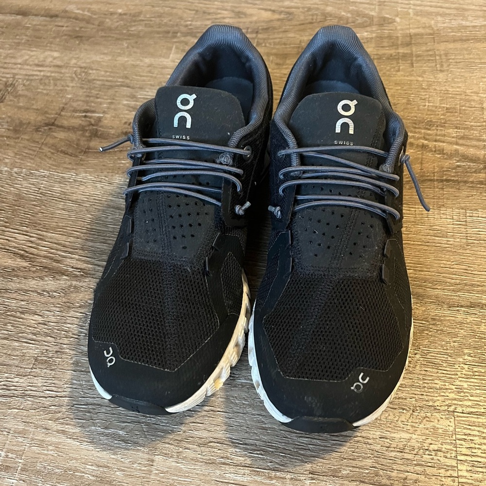 On Running Women’s Black Athletic Shoes